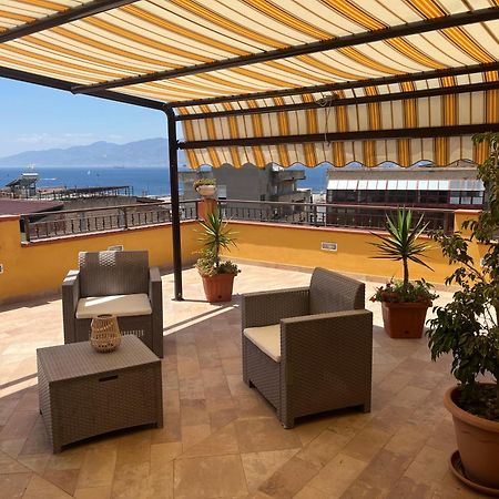 B&B Around The World Villa San Giovanni Exterior foto