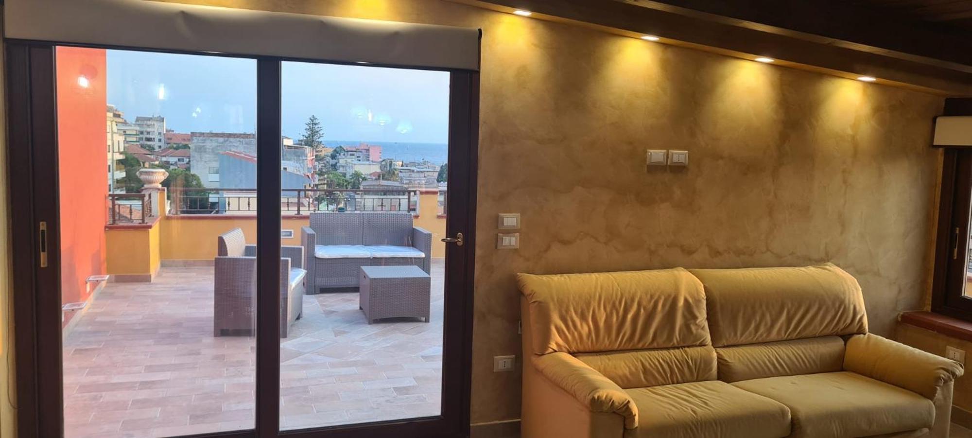 B&B Around The World Villa San Giovanni Exterior foto