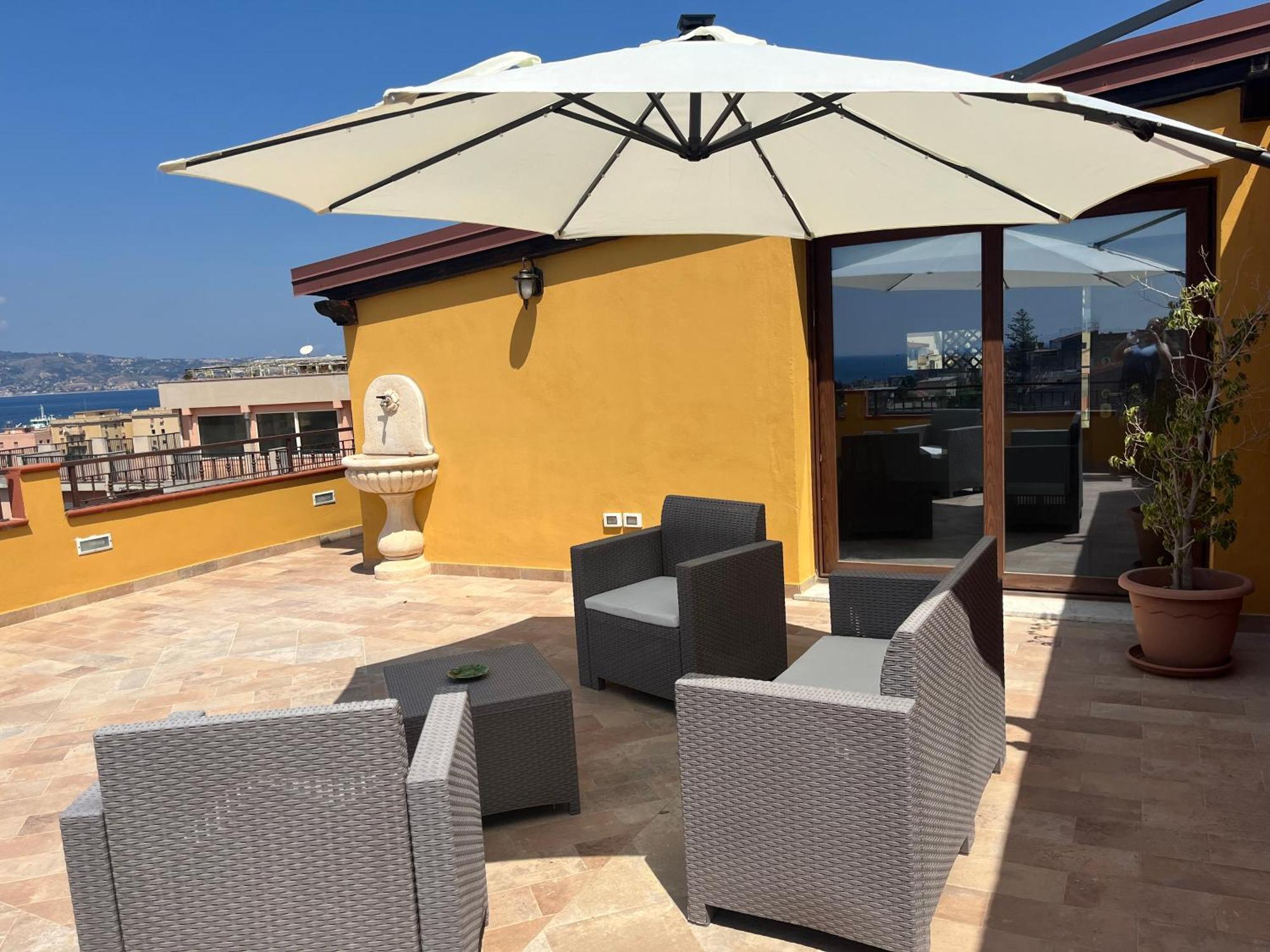 B&B Around The World Villa San Giovanni Exterior foto