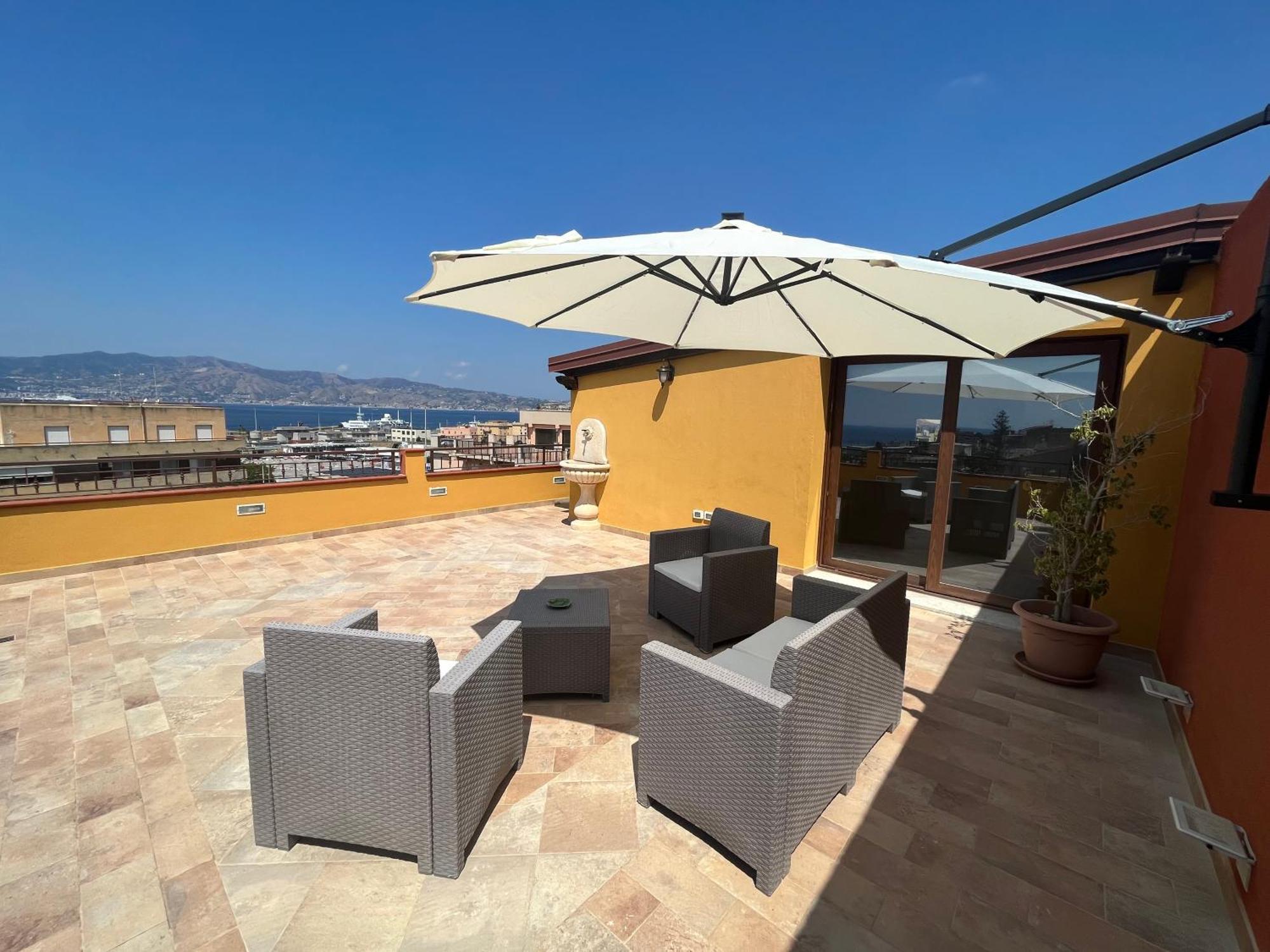 B&B Around The World Villa San Giovanni Exterior foto