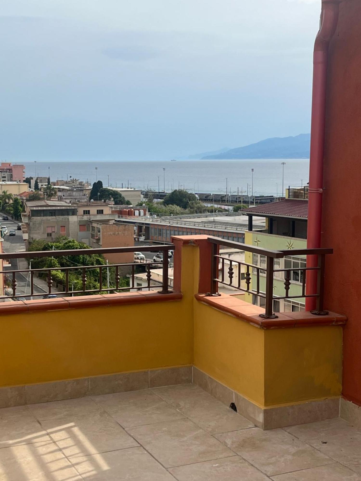 B&B Around The World Villa San Giovanni Exterior foto
