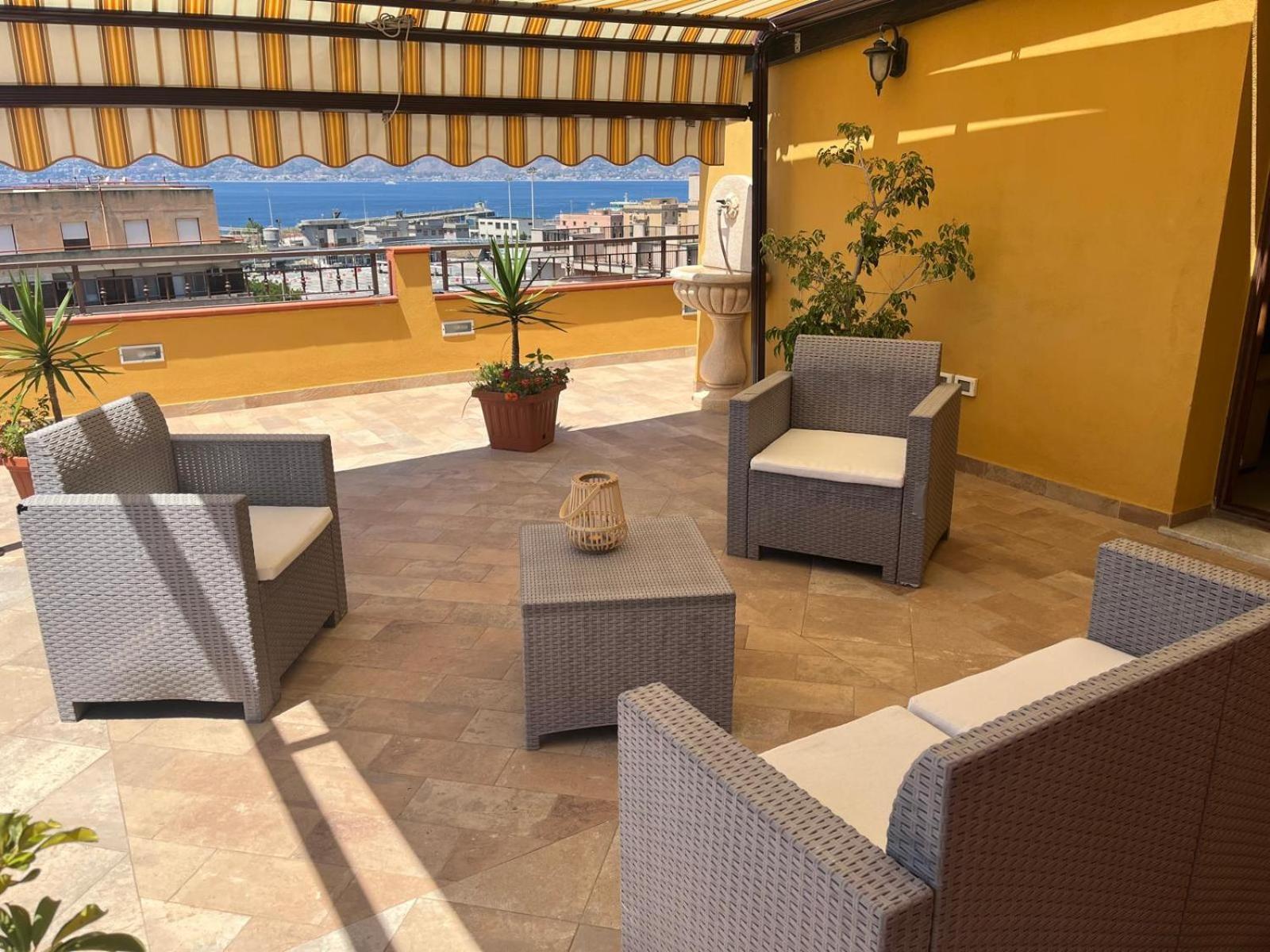 B&B Around The World Villa San Giovanni Exterior foto